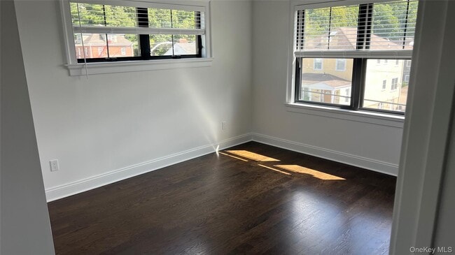 Building Photo - 40 Elmwood Ave