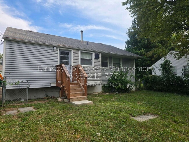 Building Photo - 312 Banff Cir
