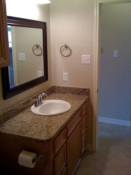 Building Photo - 4376 Summer Wind Dr