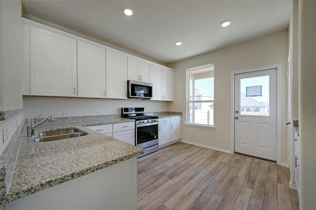 Building Photo - 221 Cherry Vine Dr