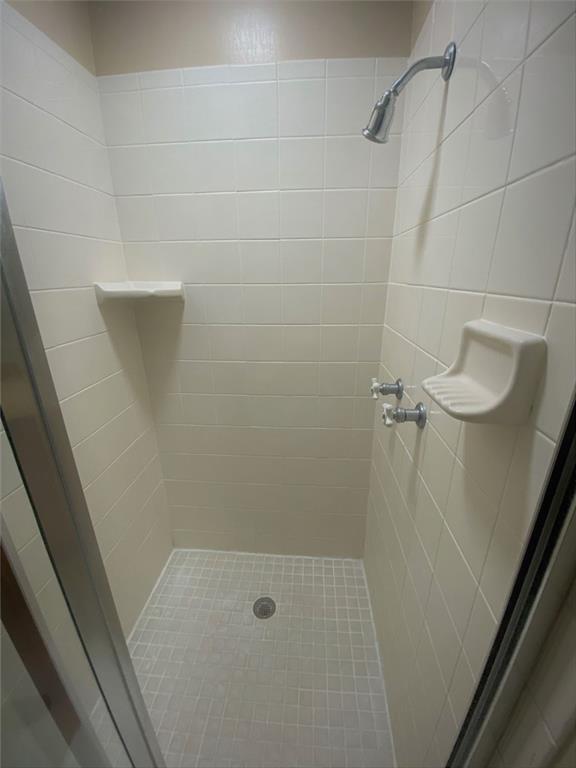 Building Photo - 5216 Willow Point Pkwy