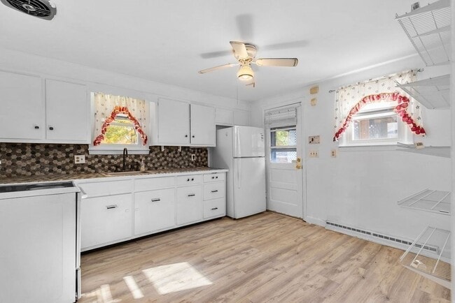 Building Photo - 96 Hill St