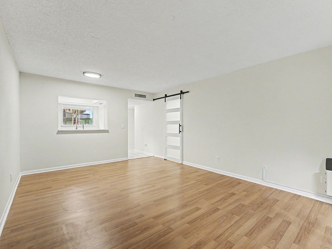 Building Photo - 6314 Newtown Cir
