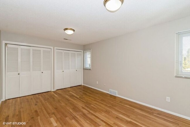 Building Photo - $3,000 | 5 Bedroom, 2.5 Bathroom House | N...