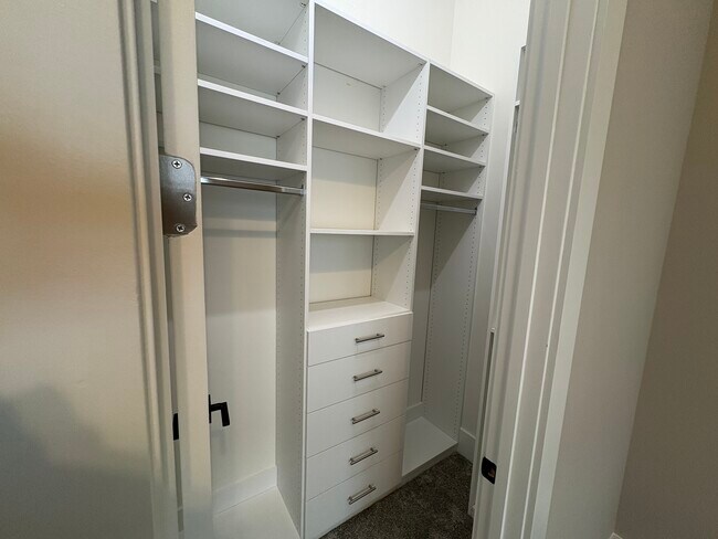 Building Photo - 547 Sanctuary Golf Pl