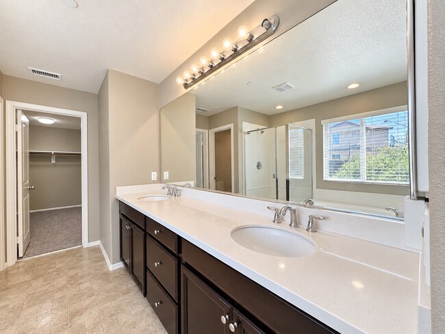 Building Photo - 31029 Branding Iron Ct