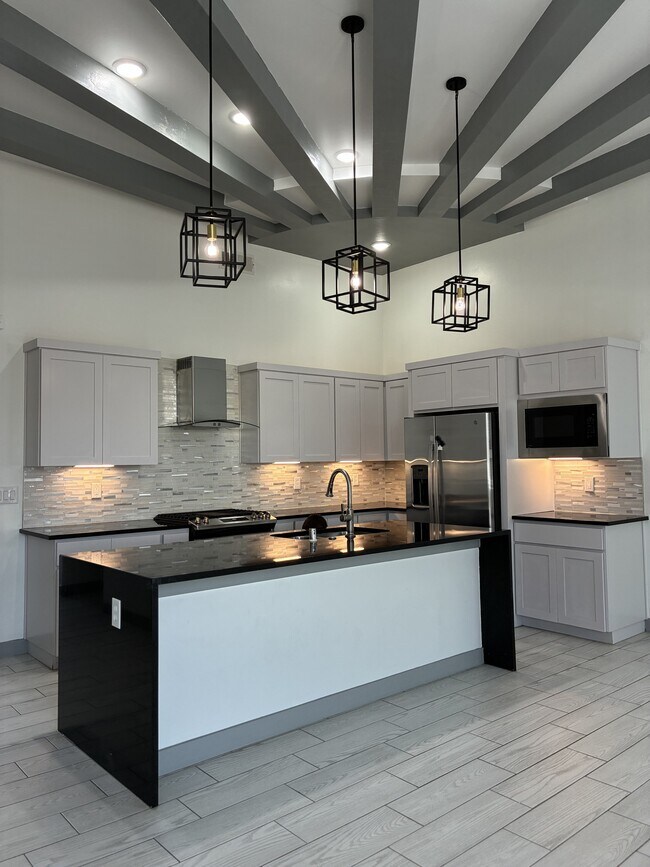 Building Photo - 13840 Paseo de Loma Ct