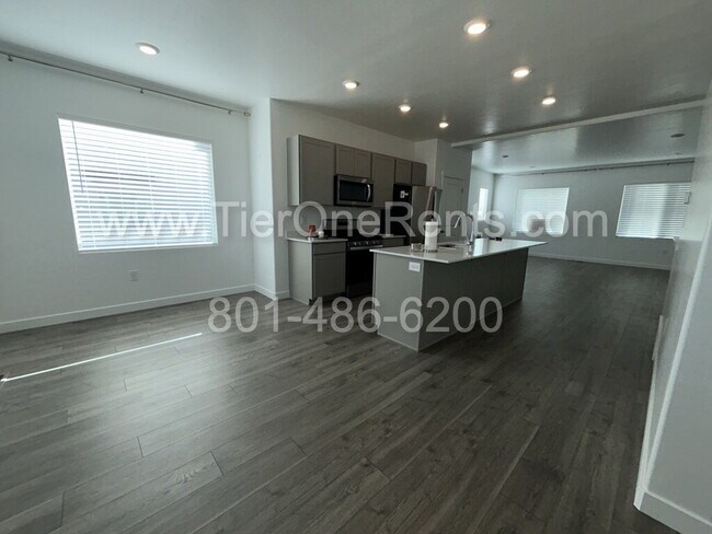 Building Photo - NO DEPOSIT option available for qualified renters!