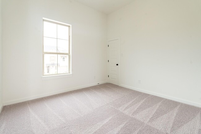 Building Photo - 6522 Bramble Cv Ln