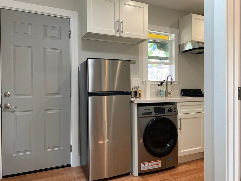 Kitchen 1 - 2445 Harrington Ave