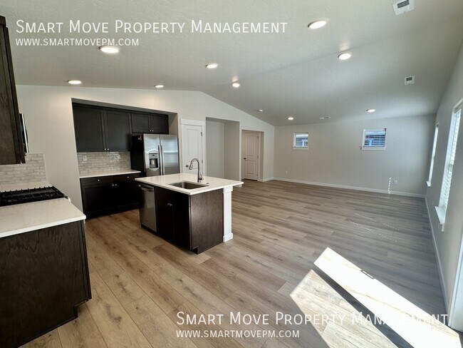 Building Photo - 7228 W Rygate Dr