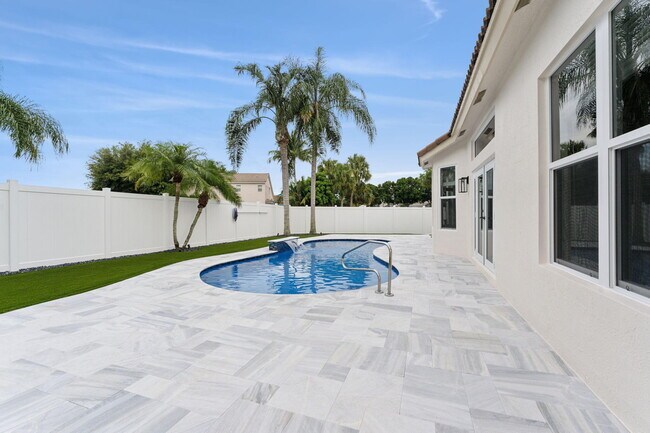 Building Photo - 6009 Royal Birkdale Dr