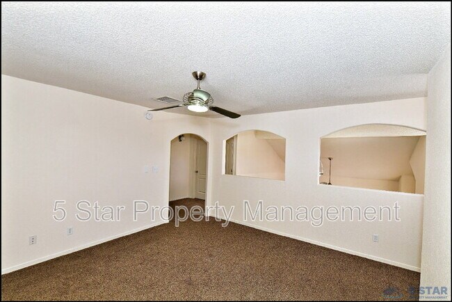 Building Photo - 6372 Franklin Ridge Dr