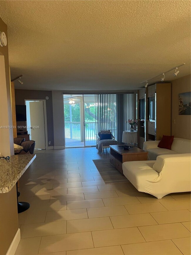 Building Photo - 2940 N Course Dr