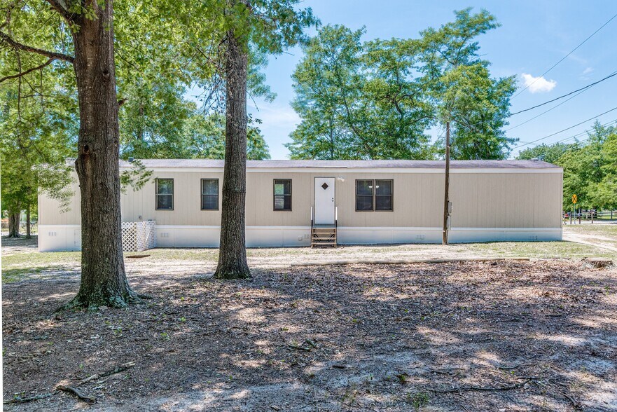 Building Photo - 3905 Byrd Rd