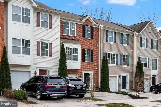 Building Photo - 4706 Wineleaf Ln