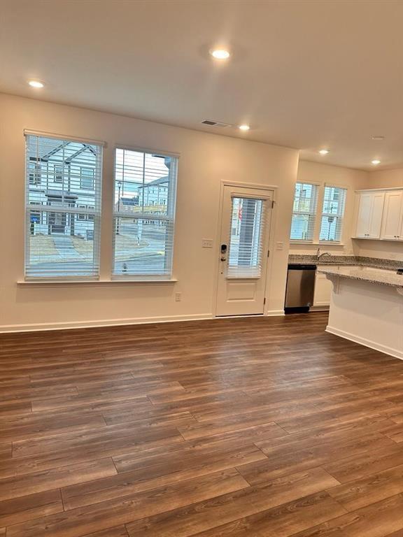 Building Photo - 214 Banner Rd