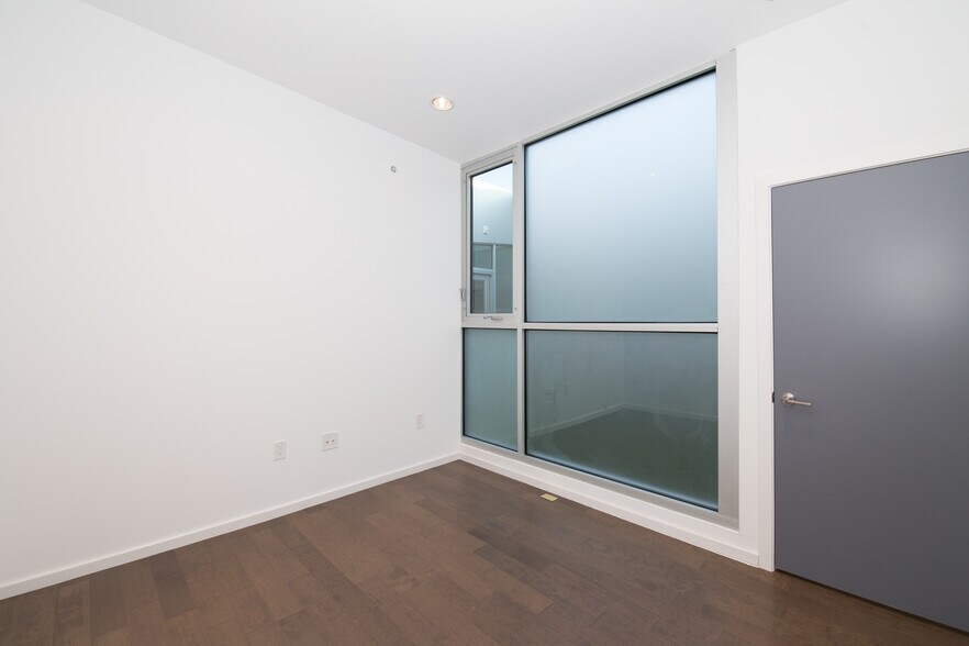 Building Photo - 1441 N 7th St