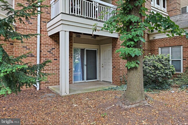 Building Photo - 2204 Westcourt Ln