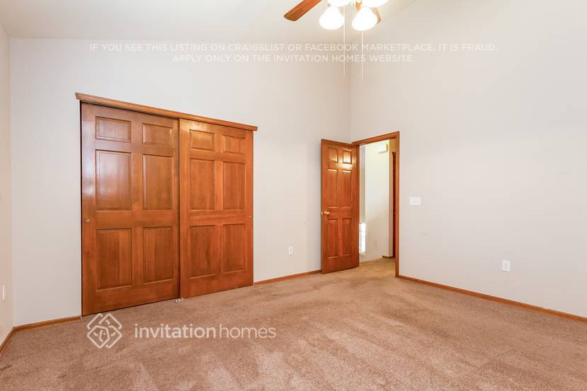 Building Photo - 21731 E Kent Dr