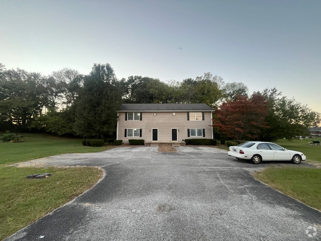 Building Photo - 104 Fremont Ln