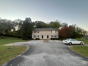 Building Photo - 104 Fremont Ln