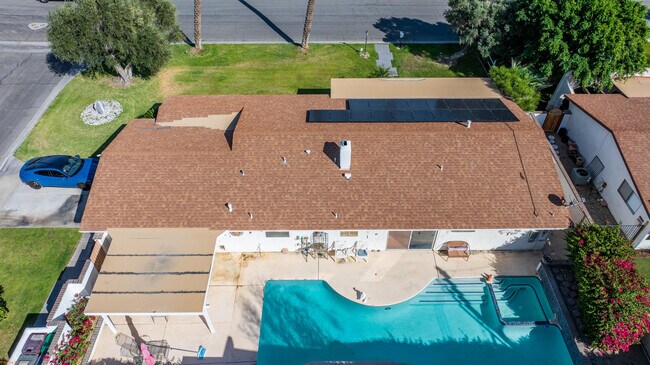 Building Photo - 46555 Cameo Palm Dr