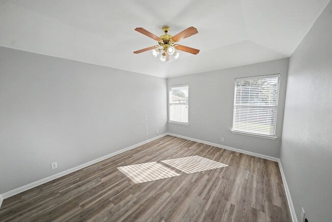 Building Photo - Updated Single-Story Home in Escondido North - Realtor Commission: $500