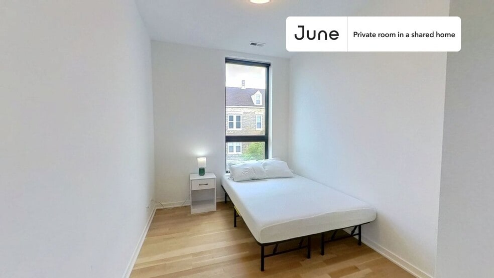 Primary Photo - Private bedroom in 4 bed/3 bath Home