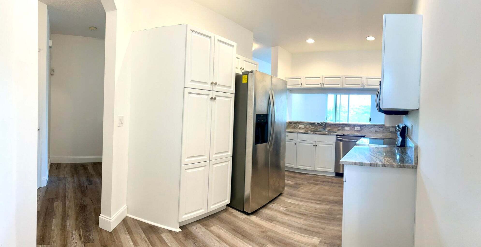 Building Photo - 10253 Via Hibiscus