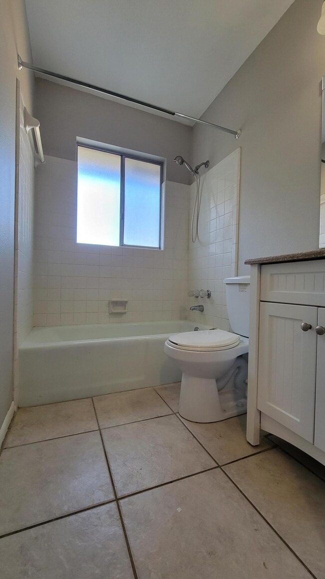 Building Photo - 709 Whippoorwill Ln