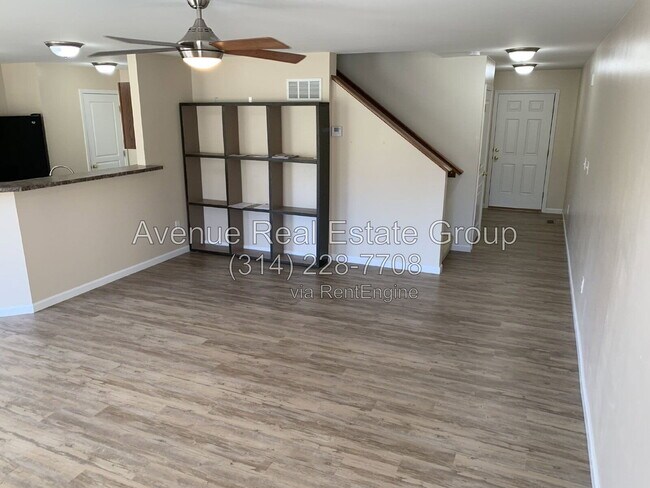 Building Photo - 554 Parkgate Dr