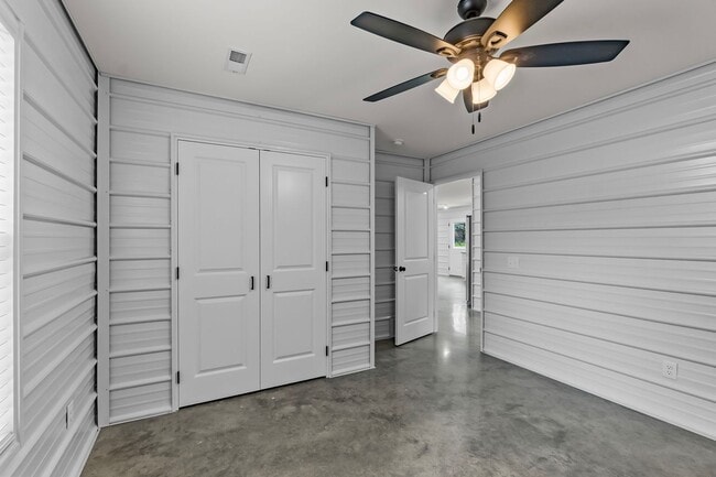 Building Photo - Custom High Effiency Modern Metal Home In Cape