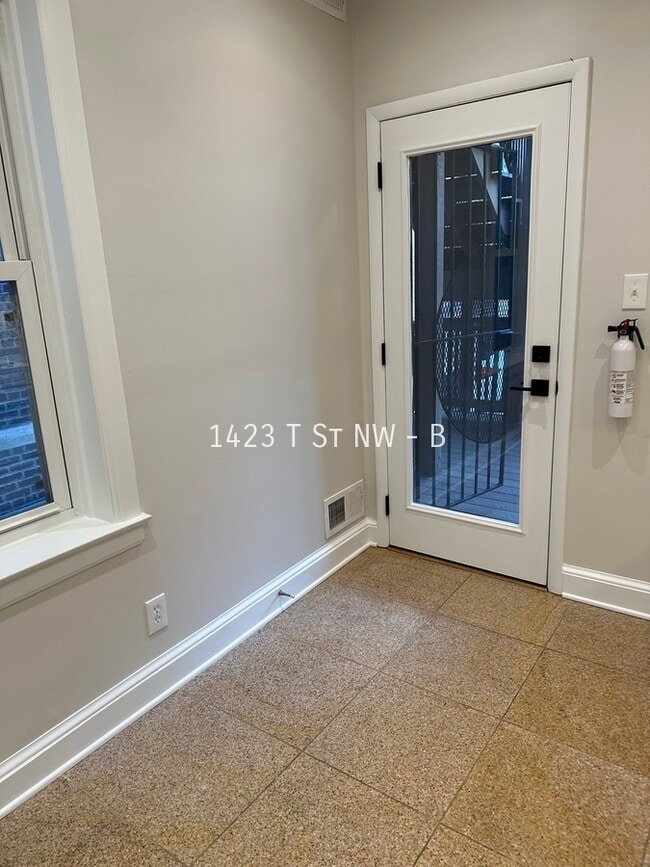 Building Photo - 1423 T St NW