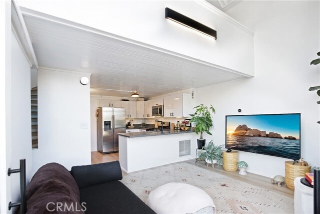 Building Photo - 5038 Aldama St