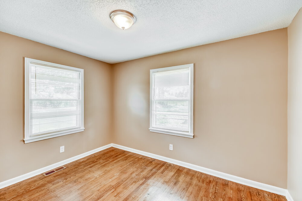 Building Photo - 111 Meadowood Ave