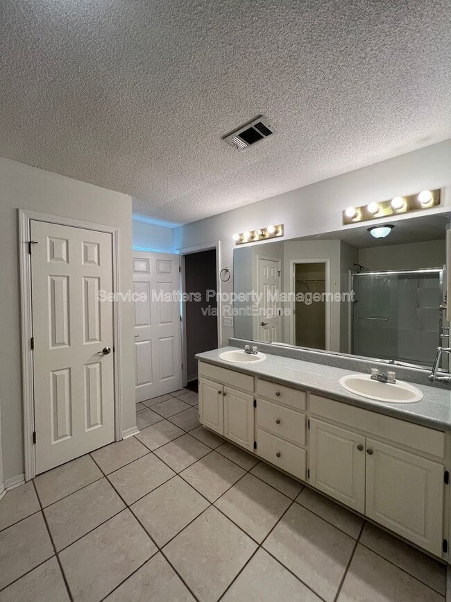 Building Photo - 1216 Bartram Ln