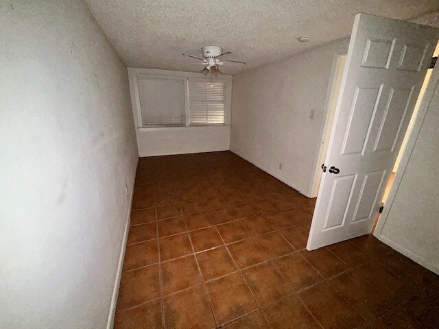 Building Photo - 4313 Antisdale St