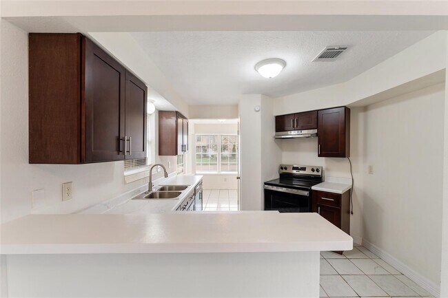Building Photo - 6422 Chatham Island Ln