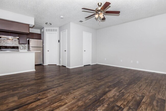 Building Photo - 8301 Boat Club Rd
