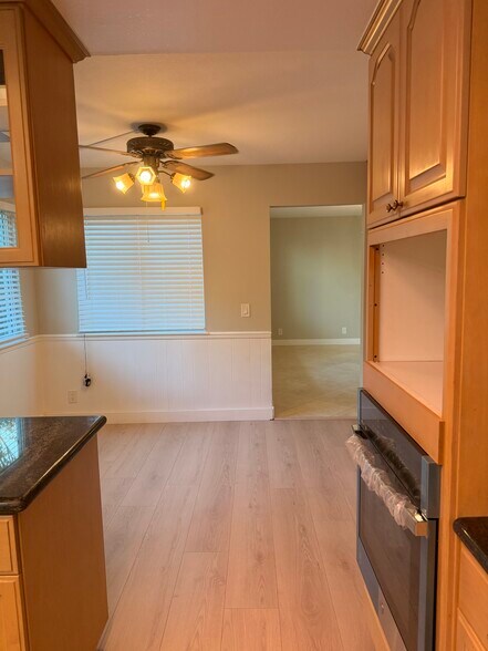 Building Photo - 15782 Butterfield St