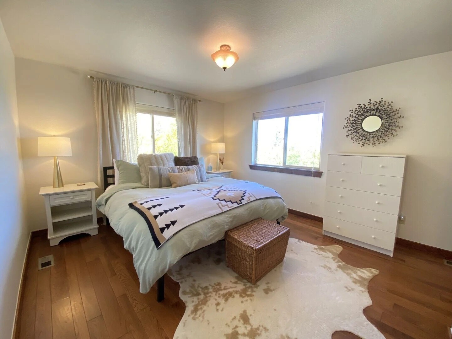 guest bed - 850 Blacksmith Rd