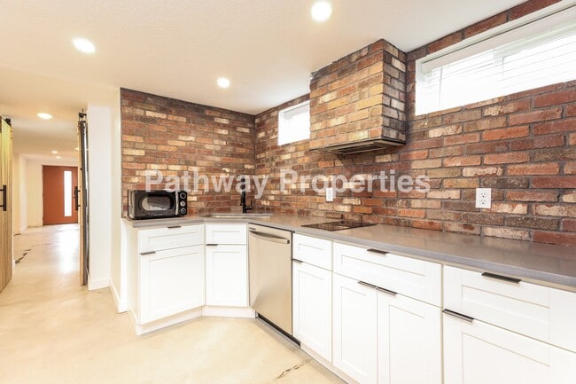Building Photo - 1330 S 1100 E