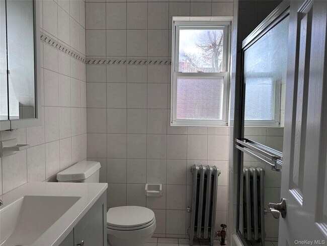 Building Photo - 154 Grant Ave