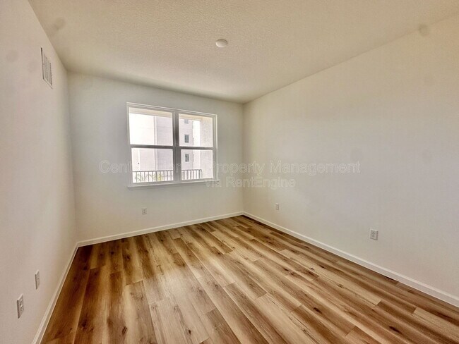 Building Photo - 1220 Southstation Pl