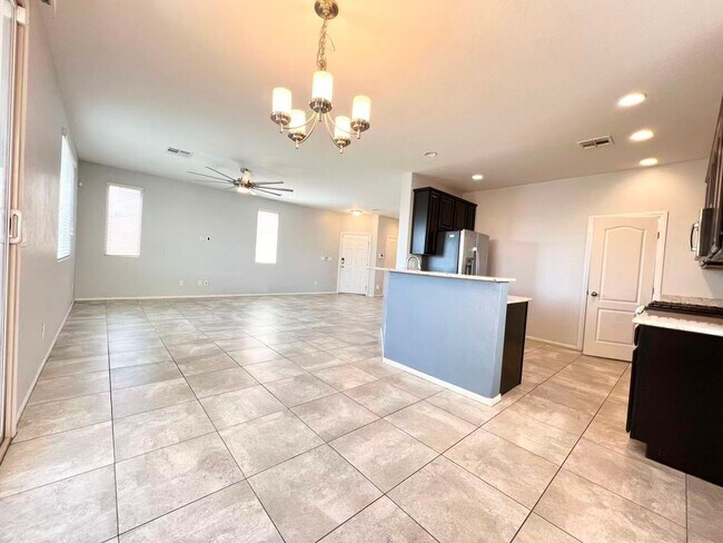 Building Photo - 930 Safe Sapphire Way