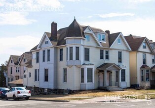 Building Photo - 1430 E 1st St