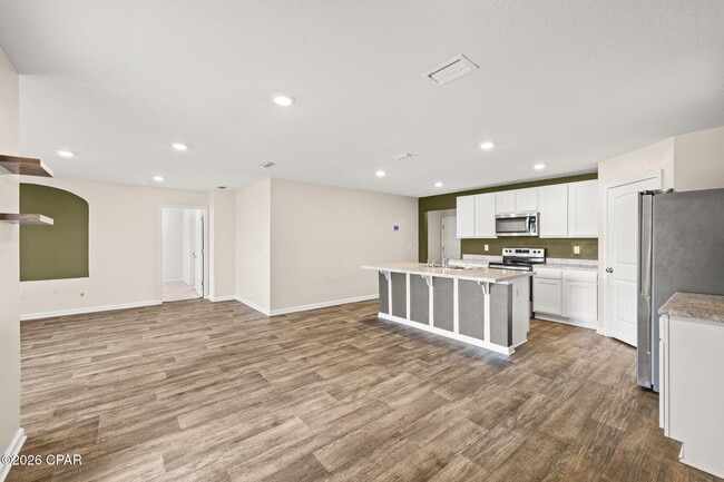 Building Photo - 7292 Ellie B Dr