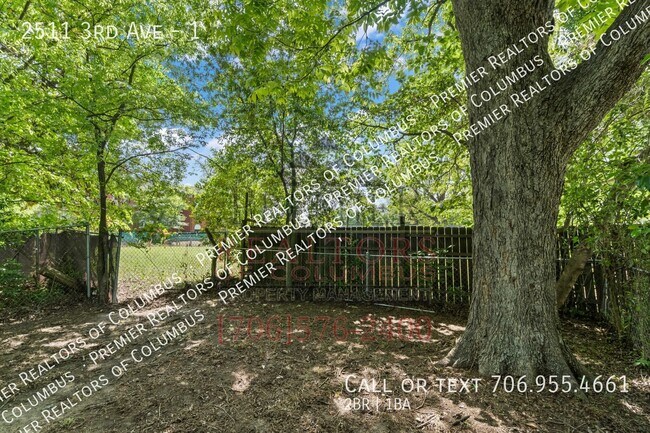 Building Photo - 2511 3rd Ave