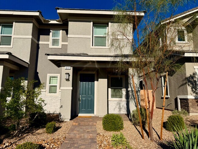 Primary Photo - 3 BED 2.5 BATH 2 CAR GARAGE MODERN TOWNHOM...